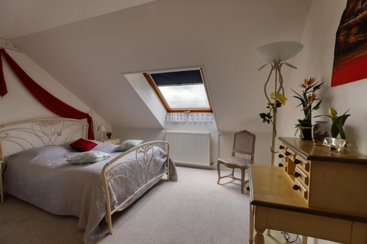 Maison Spacieuse Avec Jardin Pres De Le Bouffay Commes Esterno foto